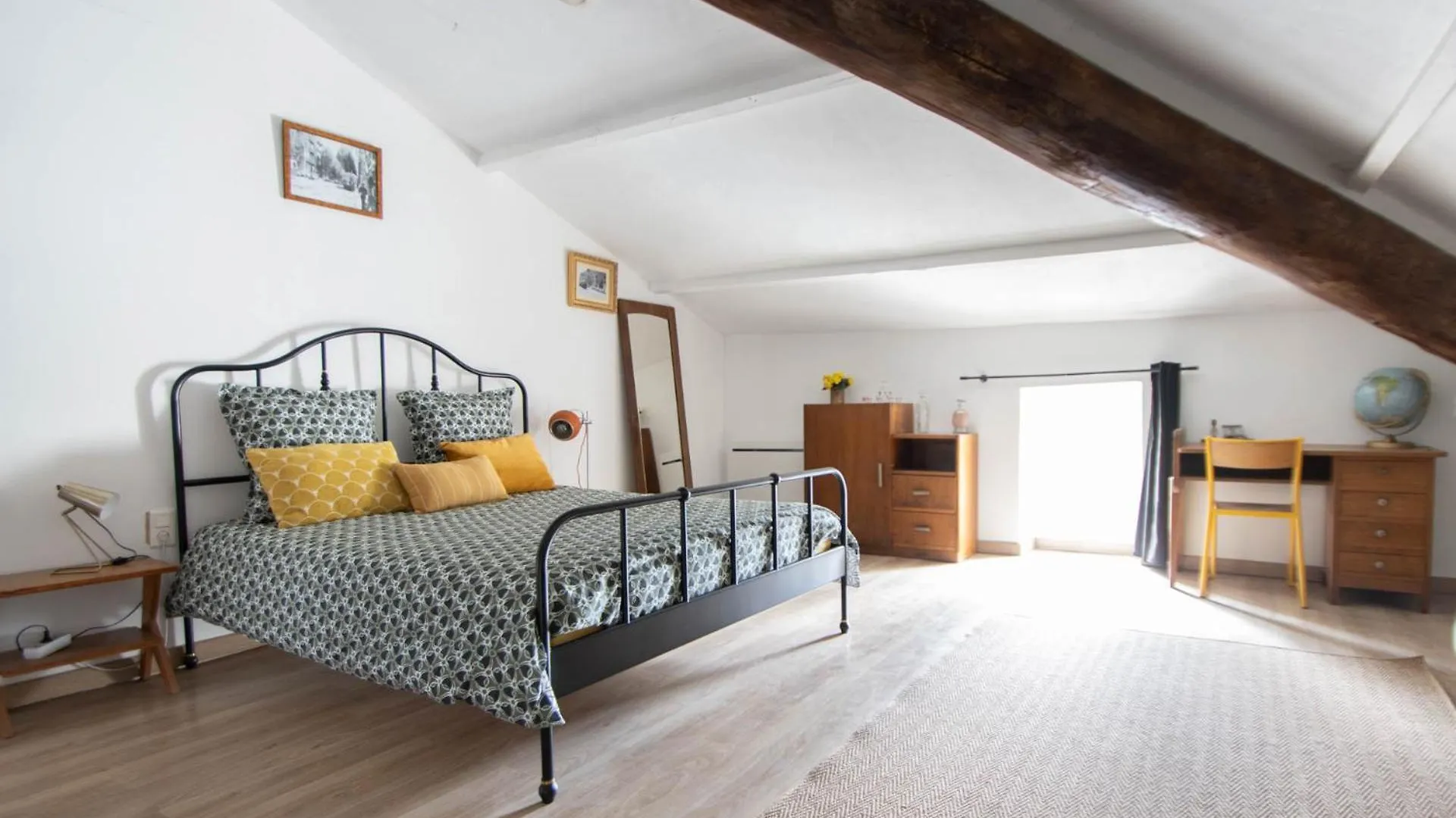 Chambre D'Hotes Les Cypres De L'Ile Avignon Couette-café